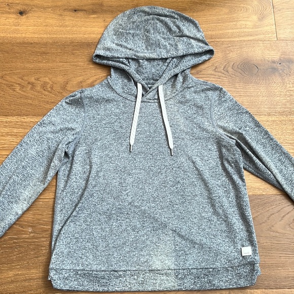 Vuori Other - Girls Vuori Athletic Hoodie